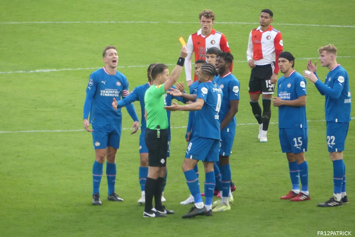 Scheidsrechtersbaas Van Egmond: ''Extra tijd van negen minuten heel logisch''