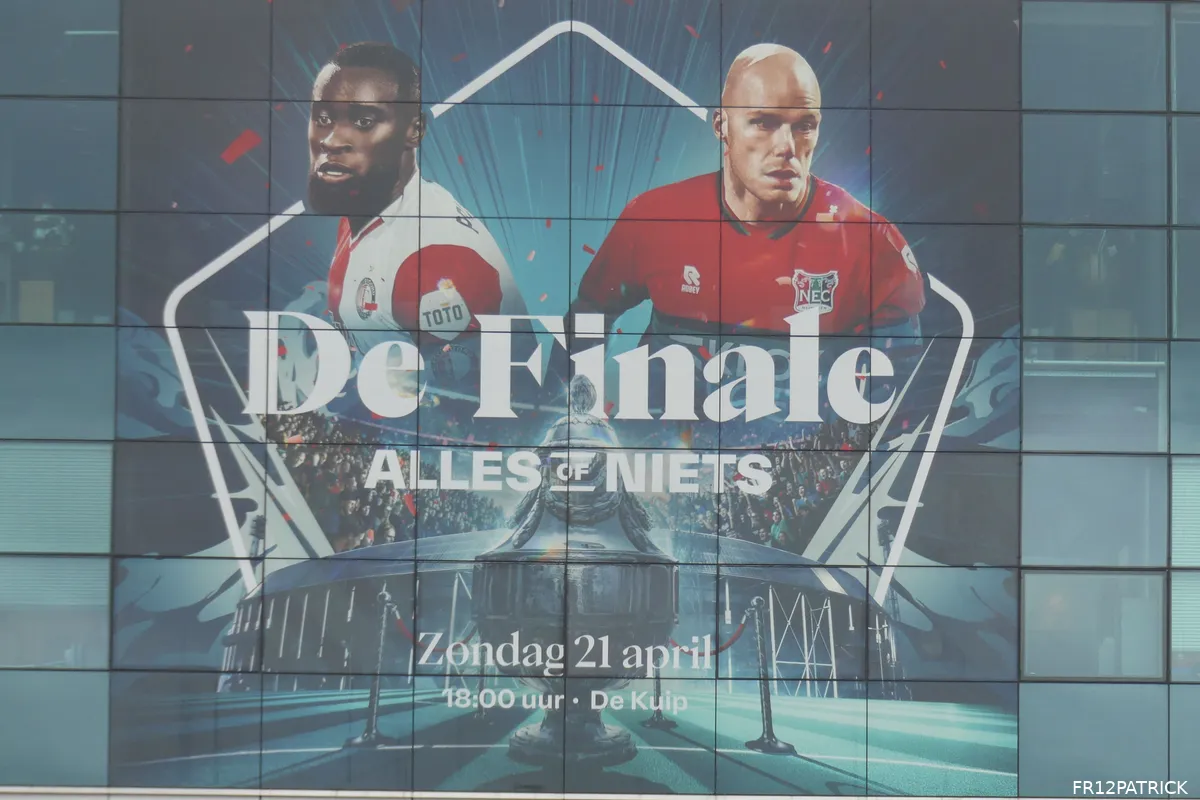 De Kuip maakt zich klaar voor de bekerfinale (foto's)