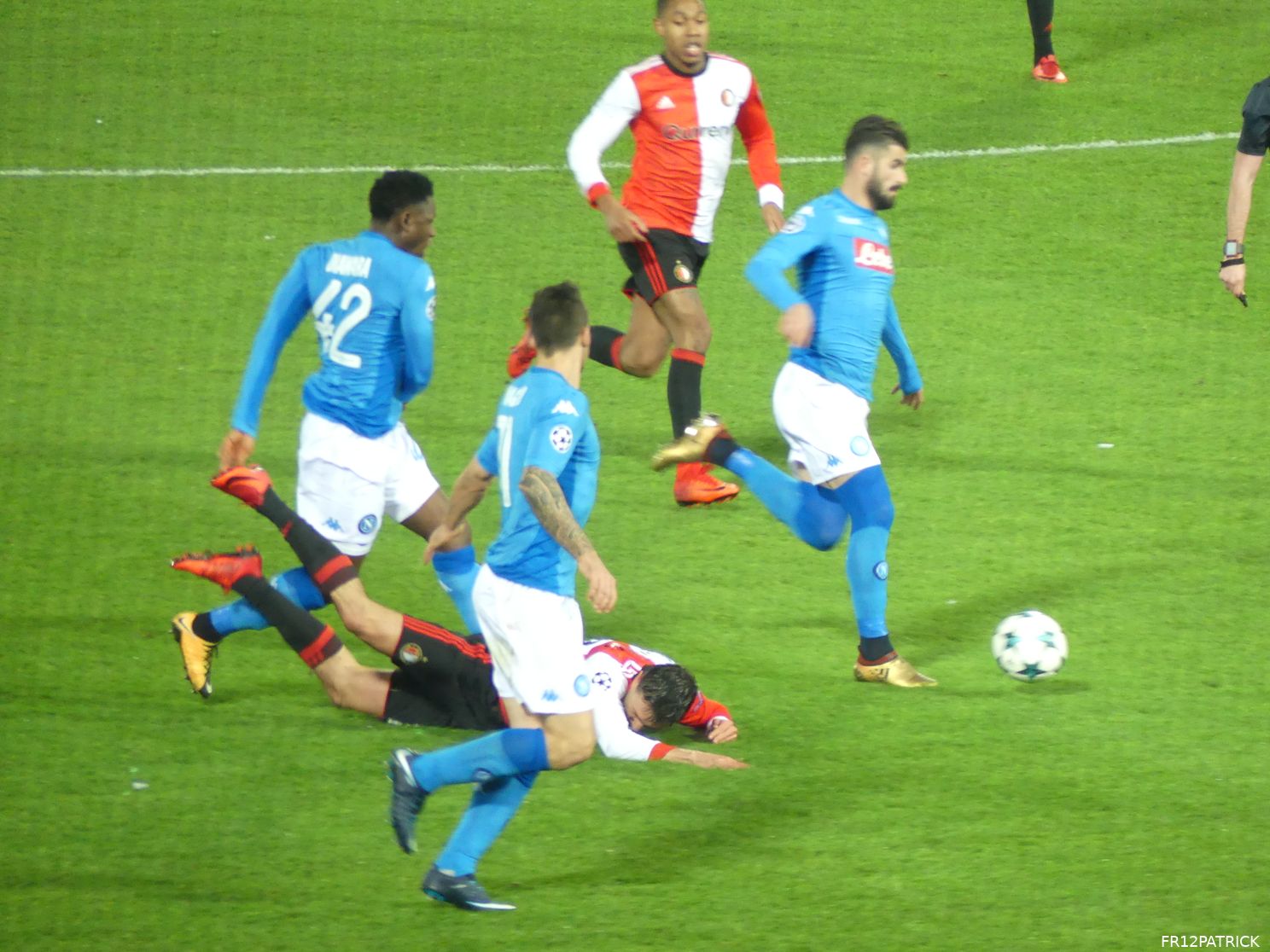 Vandaag in 2017: Feyenoord wint van Napoli