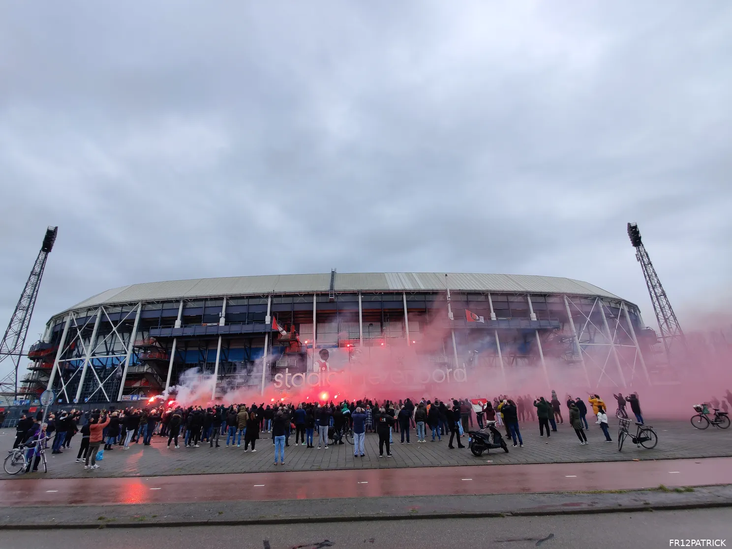Fotoverslag laatste eerbetoon Christian Gyan online