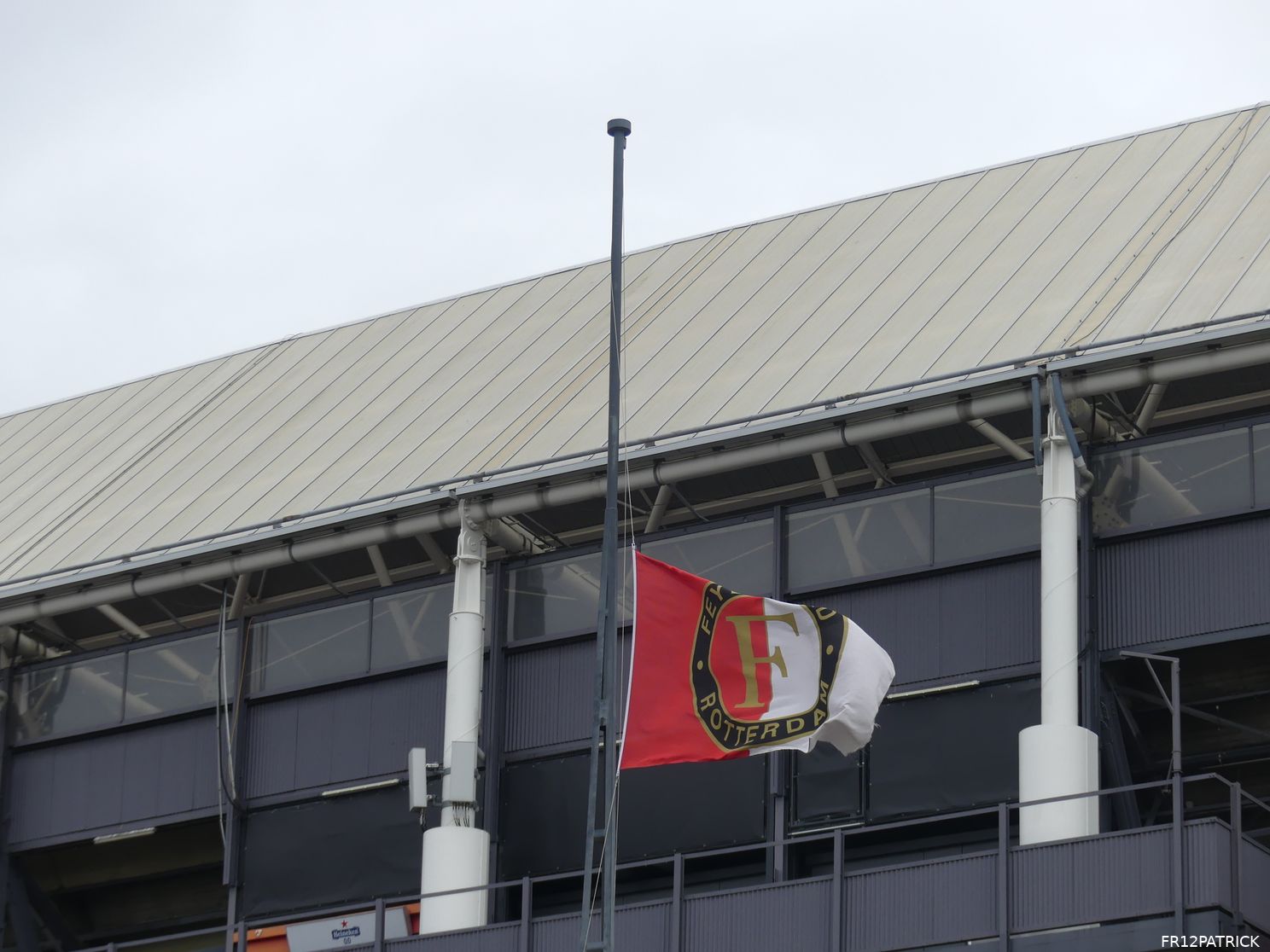 Fotoverslag laatste eerbetoon Christian Gyan online