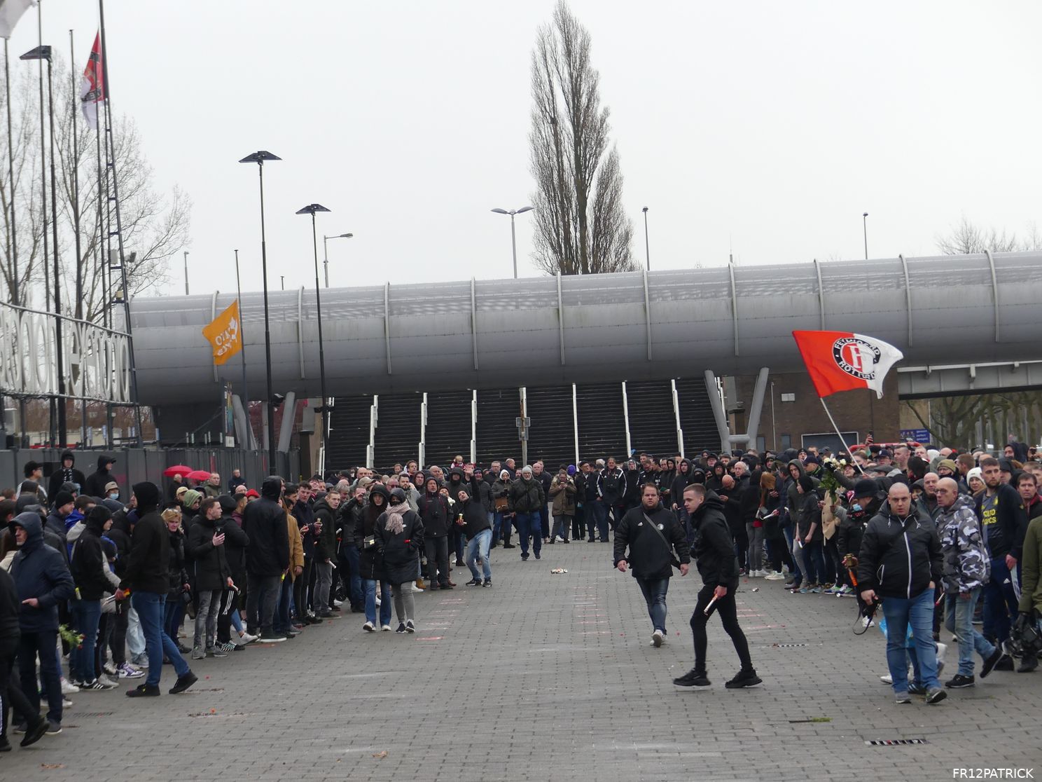 Fotoverslag laatste eerbetoon Christian Gyan online