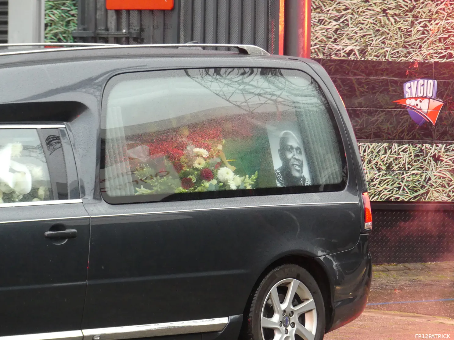 Fotoverslag laatste eerbetoon Christian Gyan online