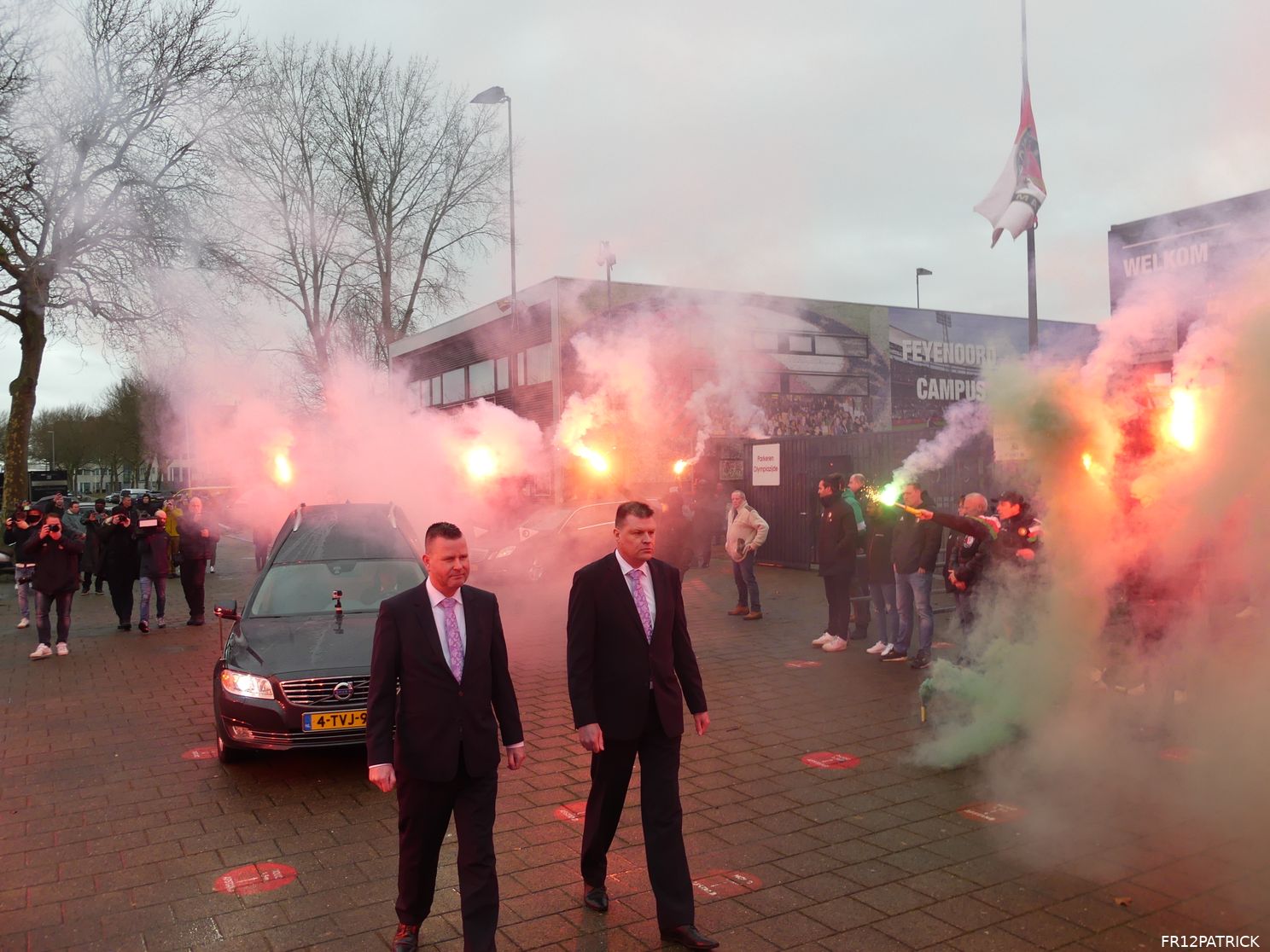 Fotoverslag laatste eerbetoon Christian Gyan online