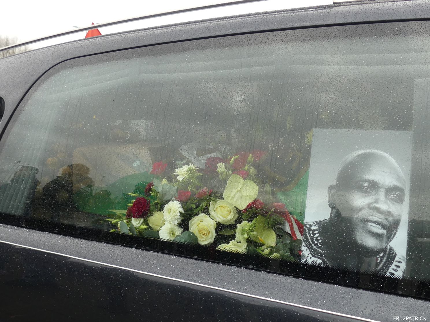 Fotoverslag laatste eerbetoon Christian Gyan online