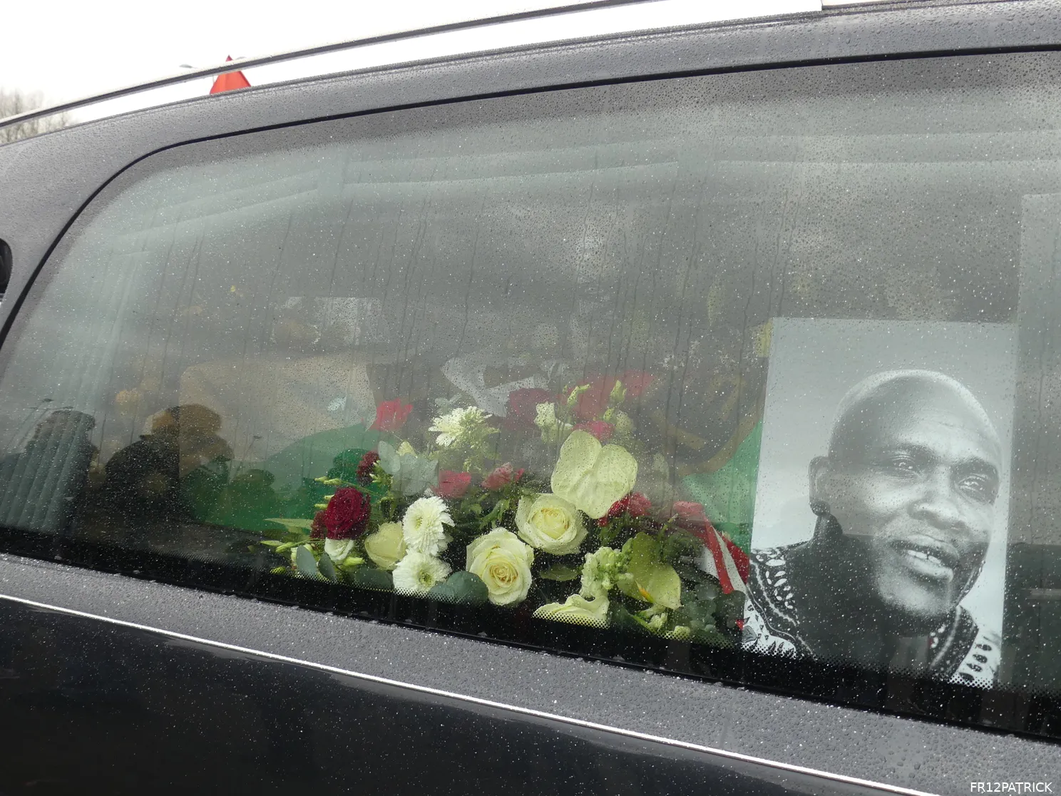 Fotoverslag laatste eerbetoon Christian Gyan online