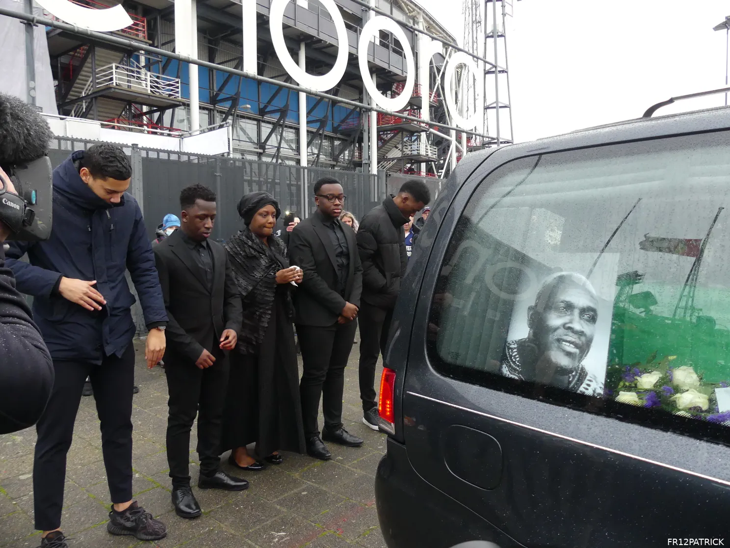 Fotoverslag laatste eerbetoon Christian Gyan online