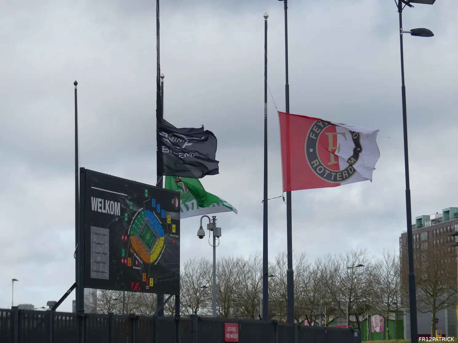 Fotoverslag laatste eerbetoon Wim Jansen online