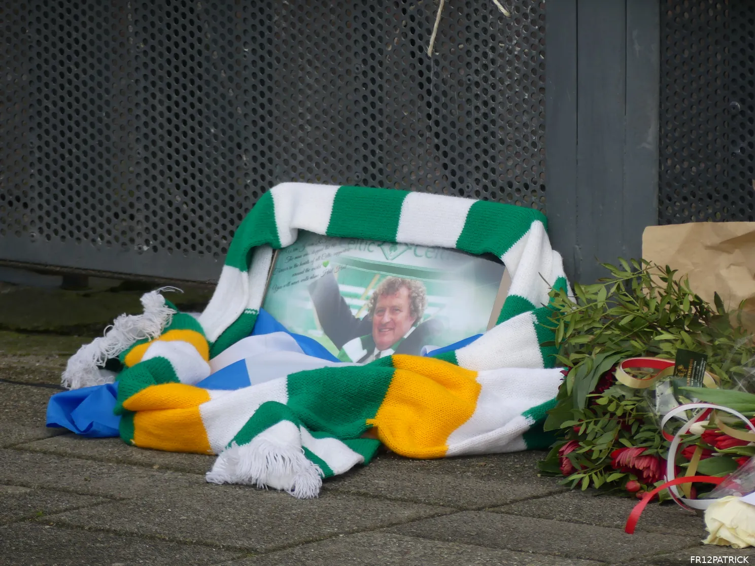 Fotoverslag laatste eerbetoon Wim Jansen online