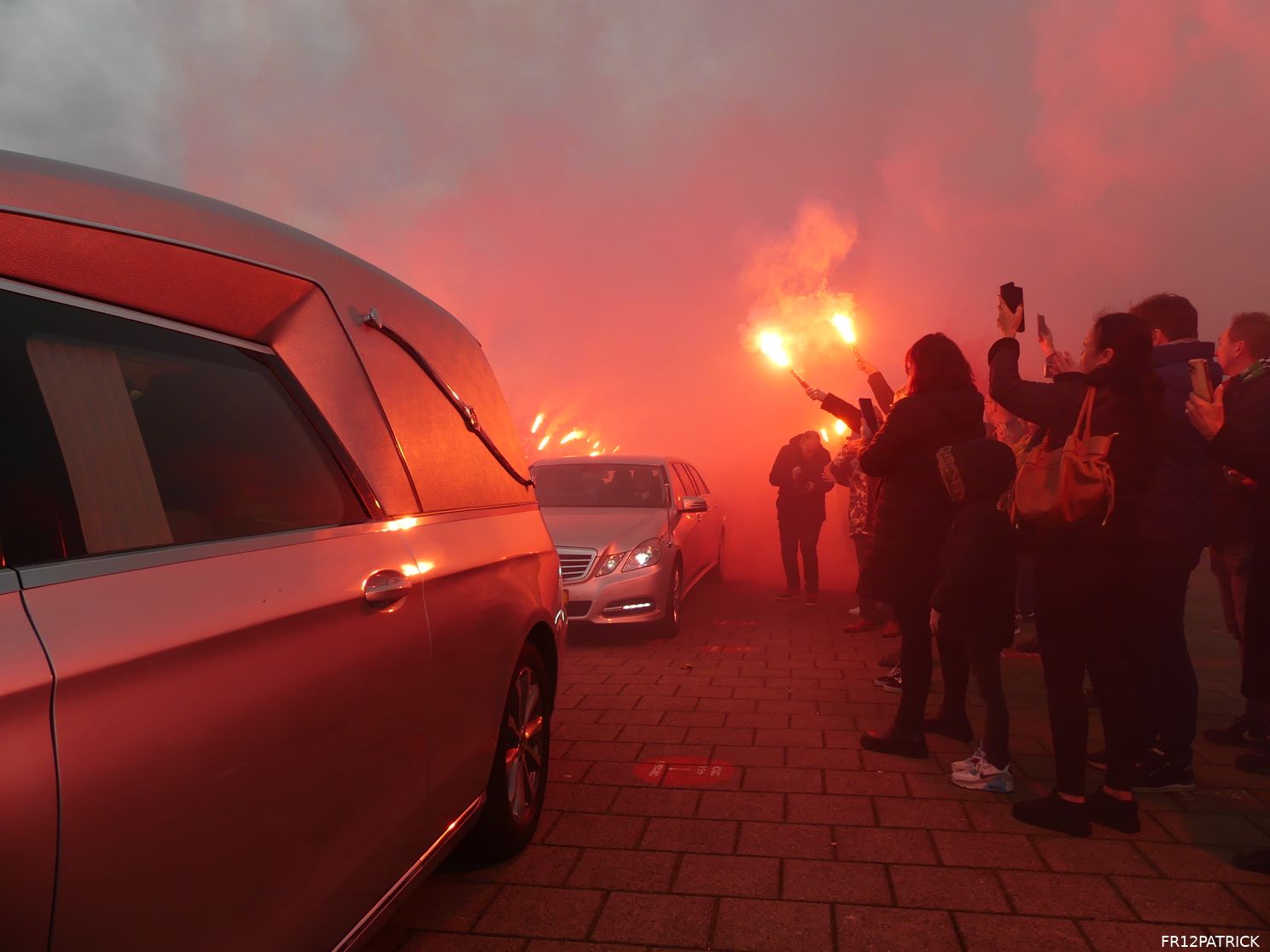 Fotoverslag laatste eerbetoon Wim Jansen online