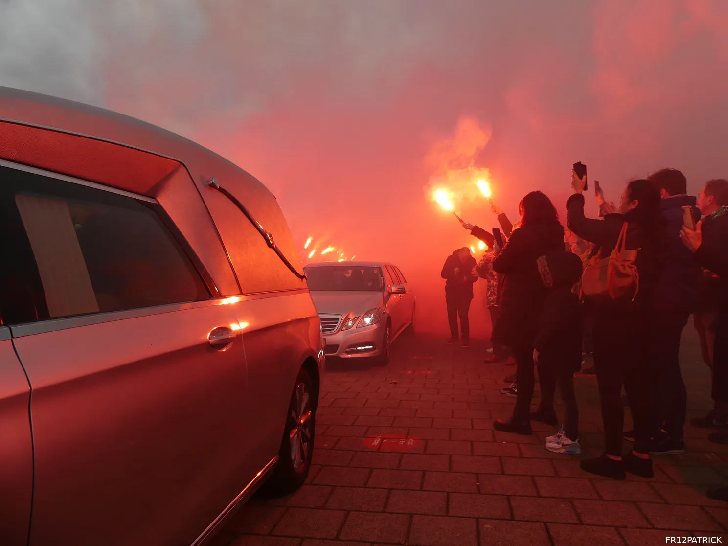 Fotoverslag laatste eerbetoon Wim Jansen online