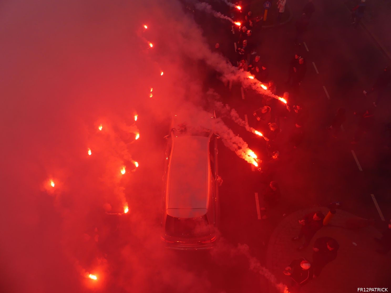 Fotoverslag laatste eerbetoon Wim Jansen online