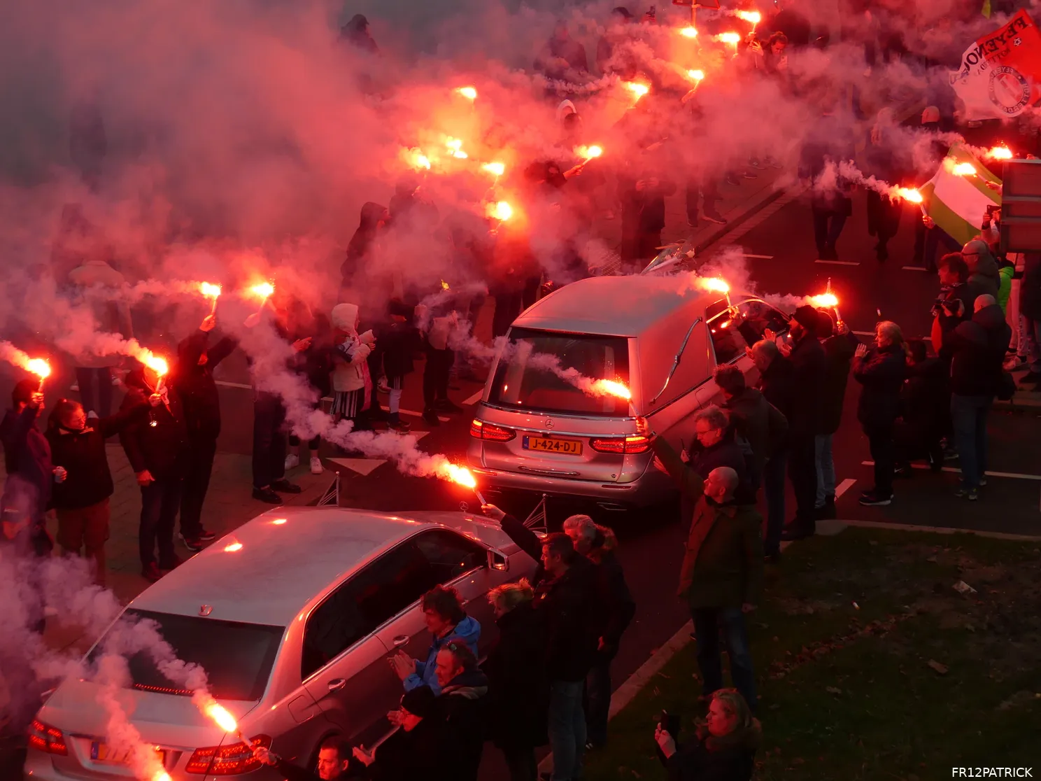 Fotoverslag laatste eerbetoon Wim Jansen online