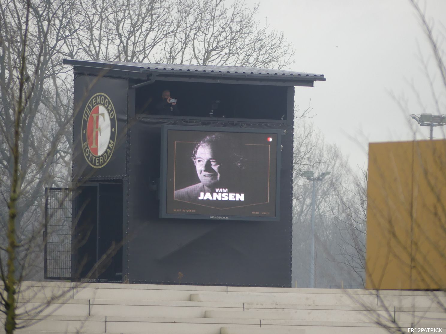 Fotoverslag laatste eerbetoon Wim Jansen online