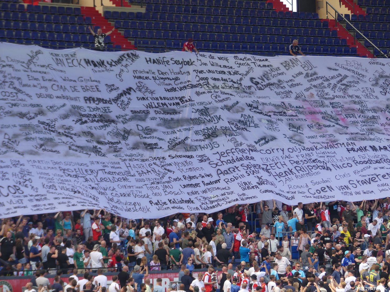 Fotoverslag Feyenoord - Olympique Lyon