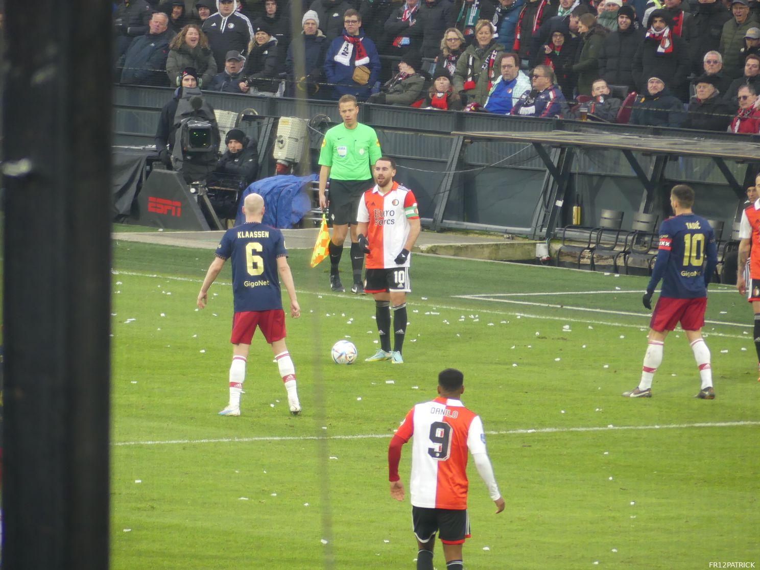 Nach der Pause wird Feyenoord durch den Anti-Fußball des Gegners schwieriger.