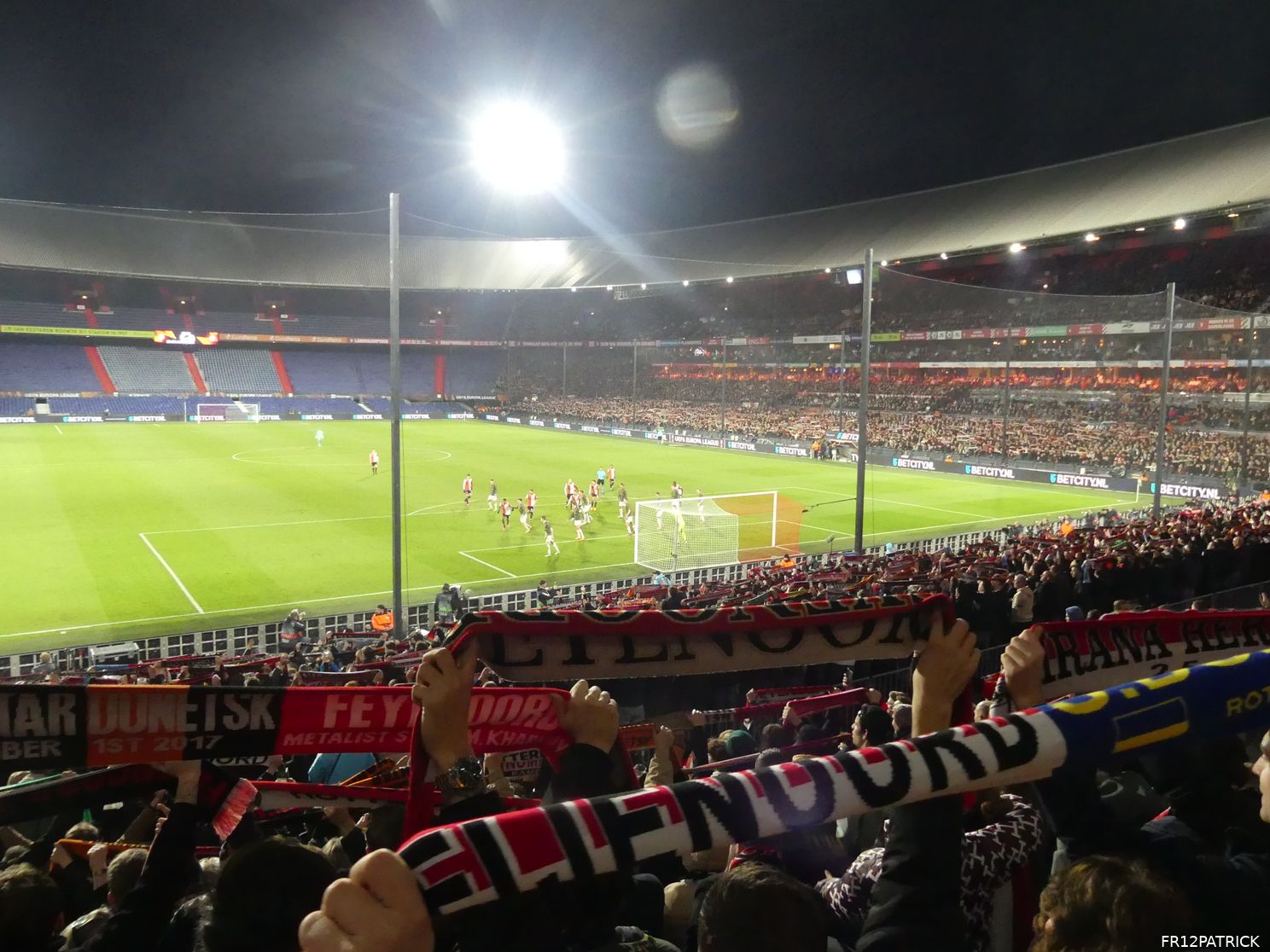 Fotoverslag Feyenoord - Shakthar Donetsk online