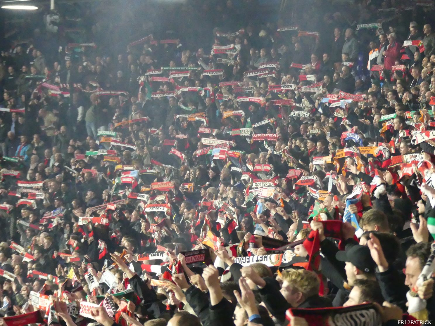 Fotoverslag Feyenoord - Shakthar Donetsk online