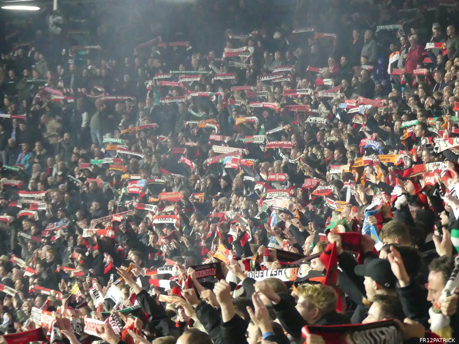 Fotoverslag Feyenoord - Shakthar Donetsk online