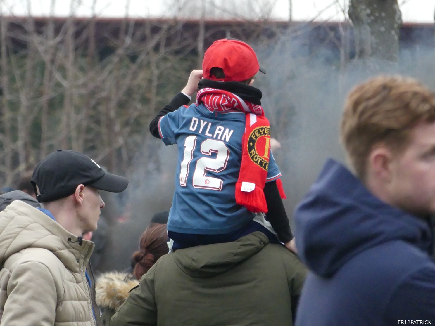 Fotoverslag ontvangst spelersbus na winst in de Klassieker