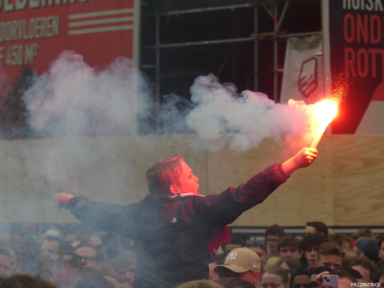 Fotoverslag huldiging op de Coolsingel online