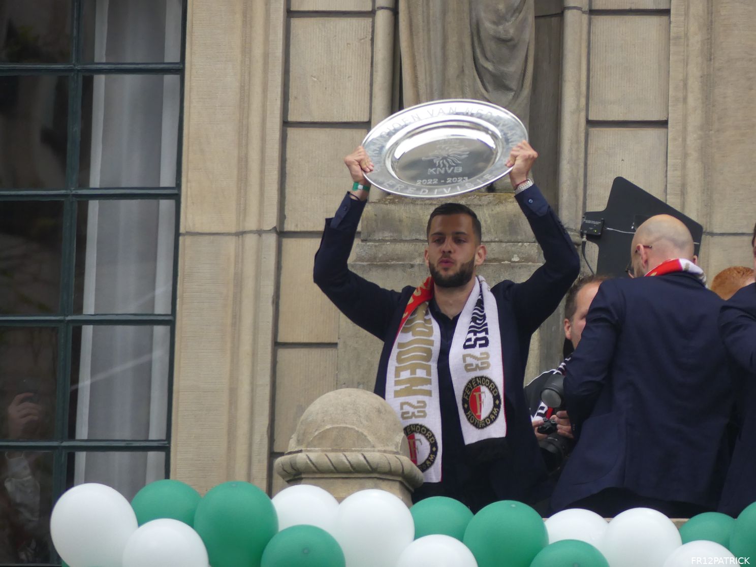 Fotoverslag huldiging op de Coolsingel online