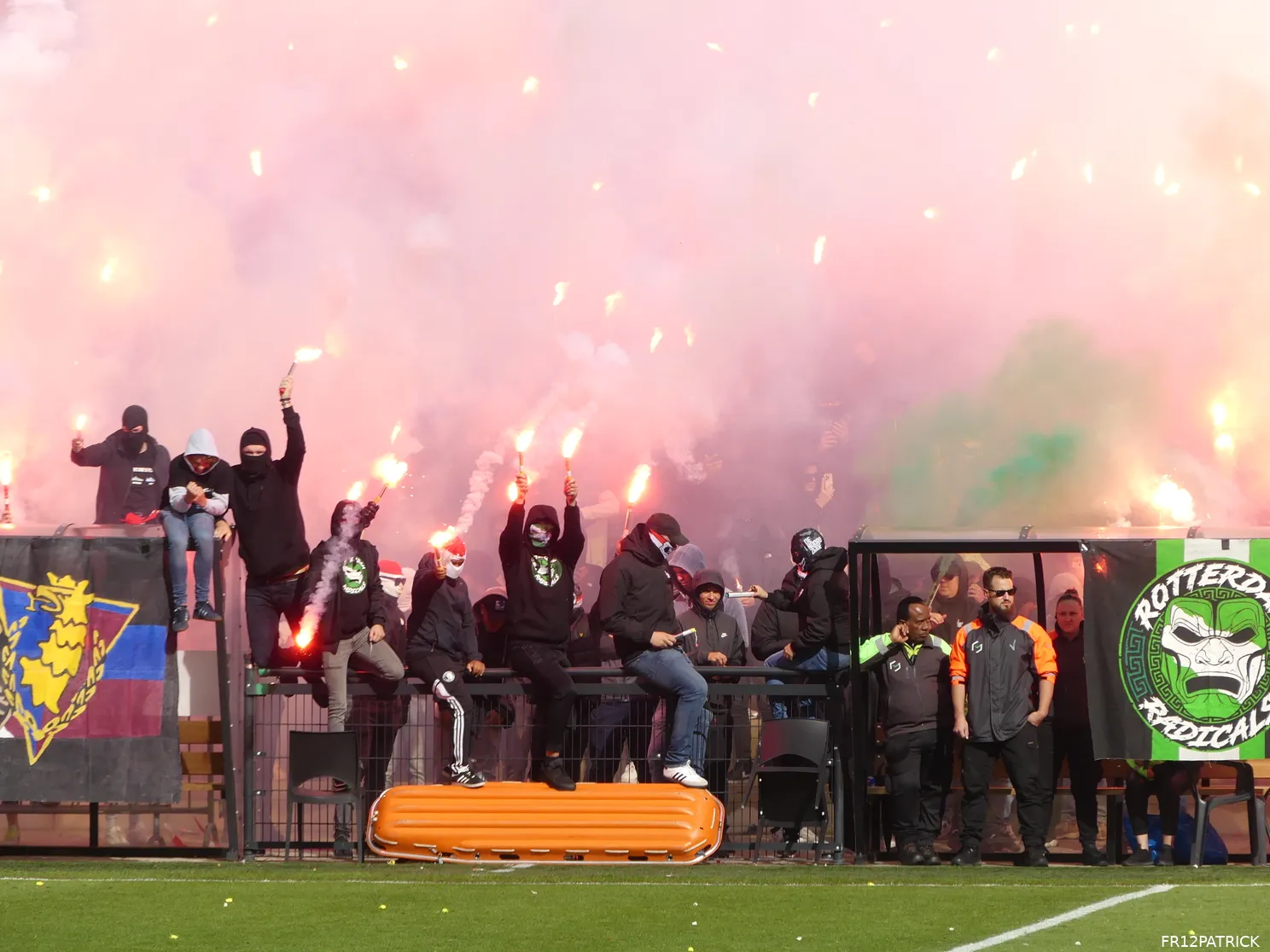 Fotoverslag laatste training voor Ajax-uit online
