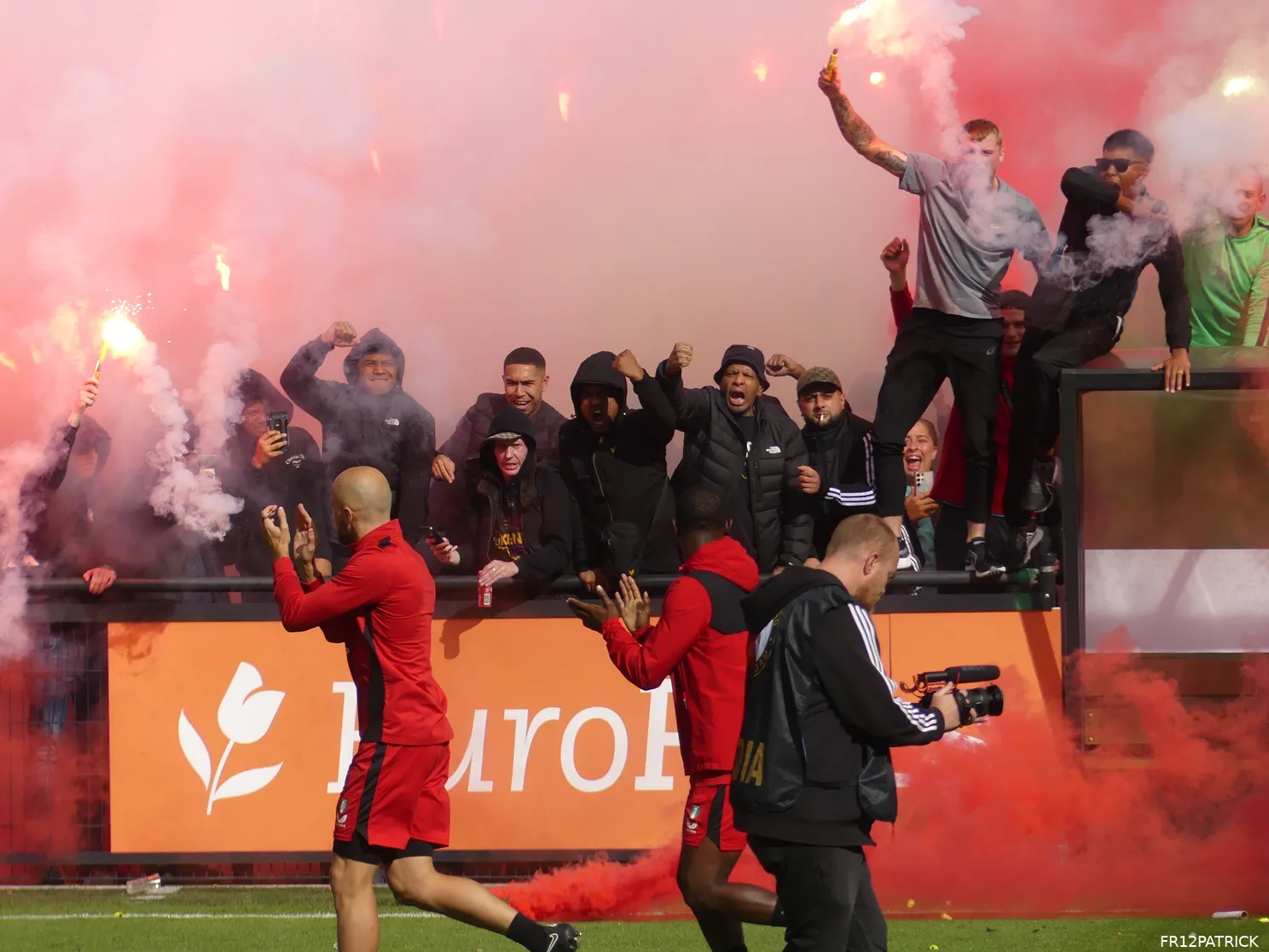 Fotoverslag laatste training voor Ajax-uit online