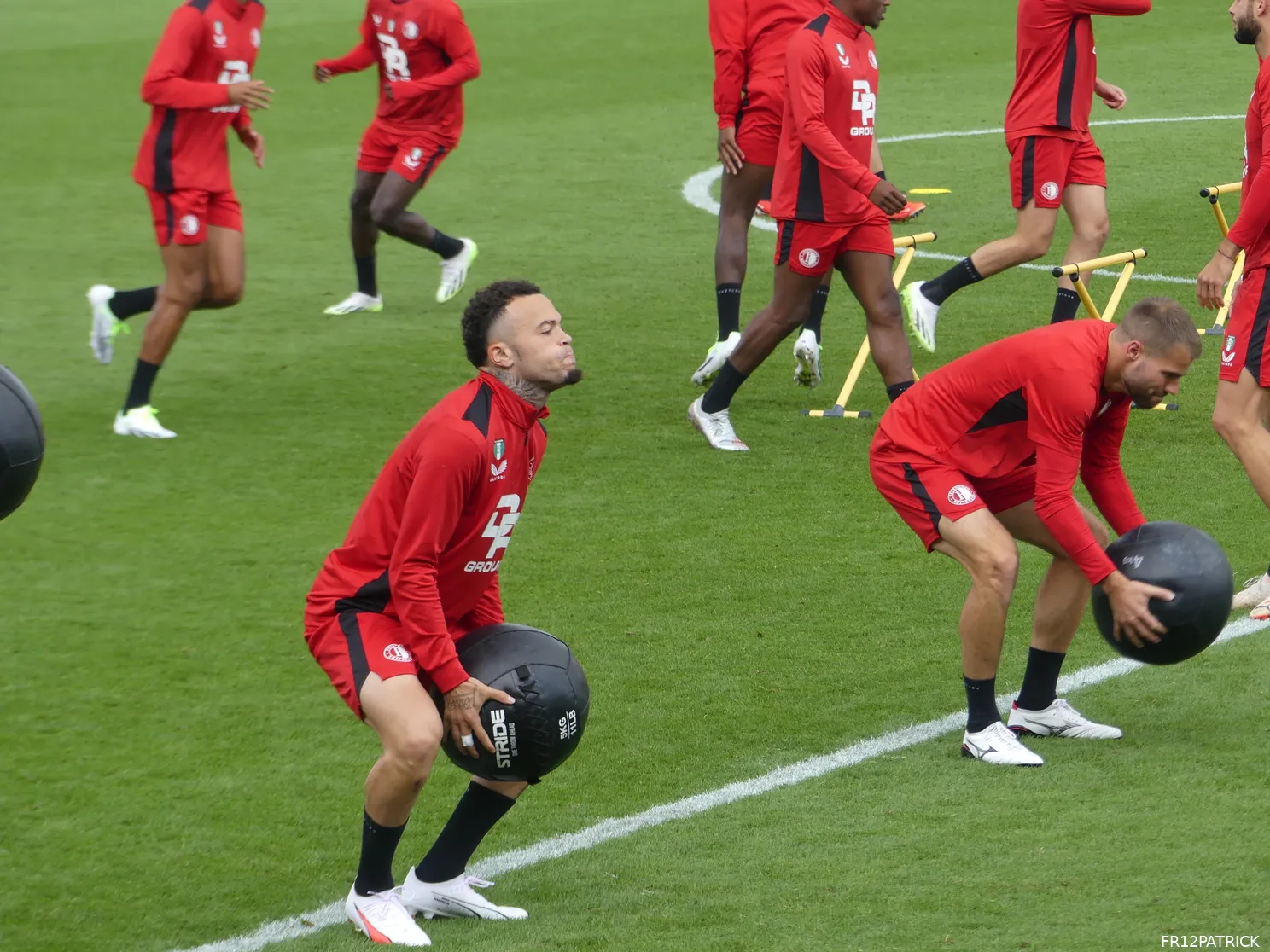 Fotoverslag laatste training voor Ajax-uit online