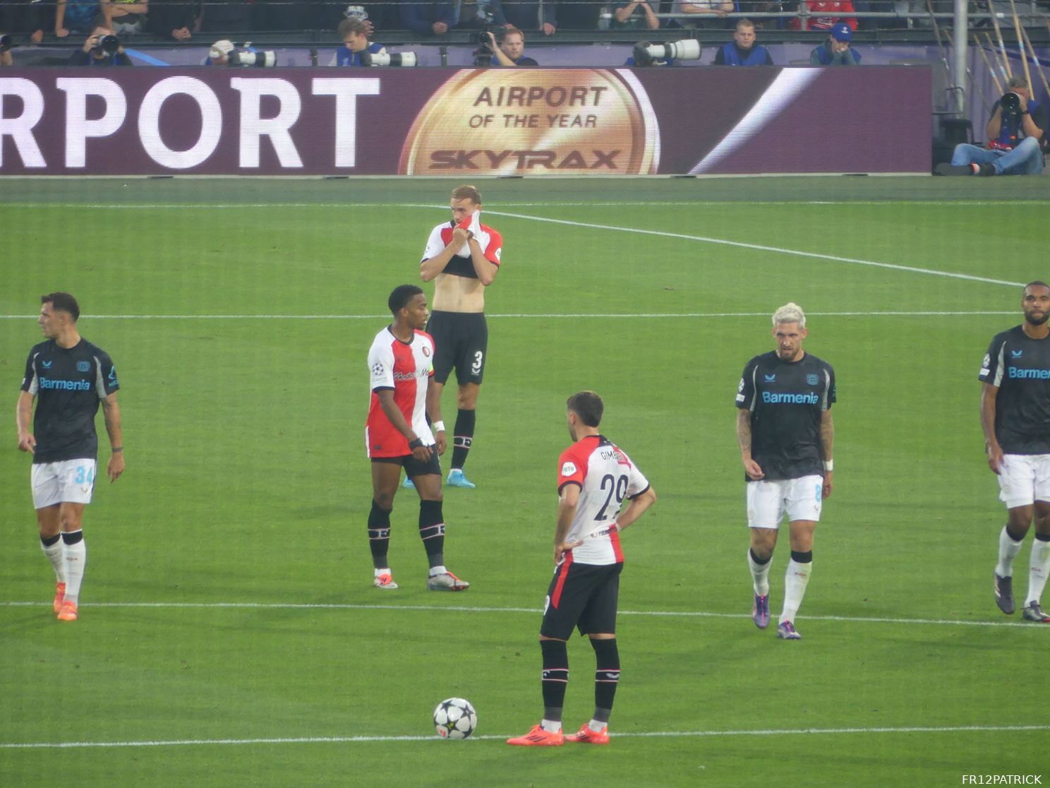 Fotoverslag Feyenoord - Bayer Leverkusen online