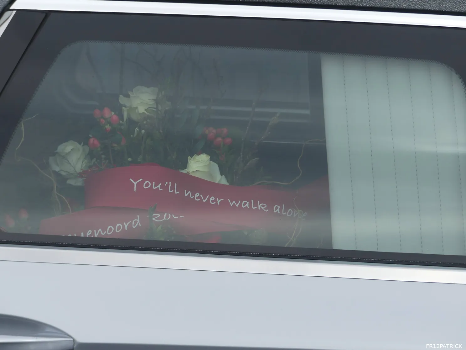 Fotoverslag laatste eerbetoon Leo Beenhakker online