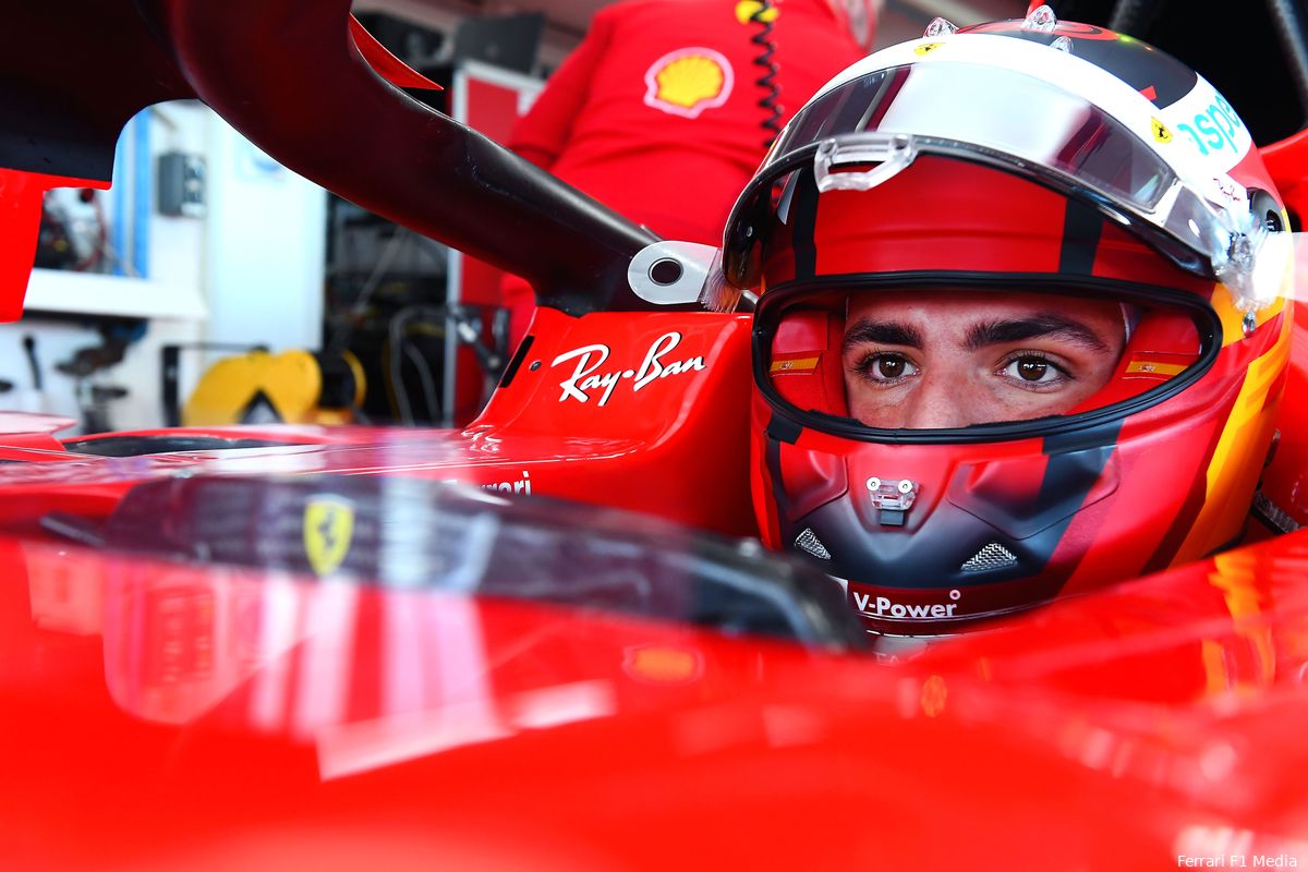 Sainz' eerste Ferrari-meters in foto's: Spanjaard maakt officieel testdebuut