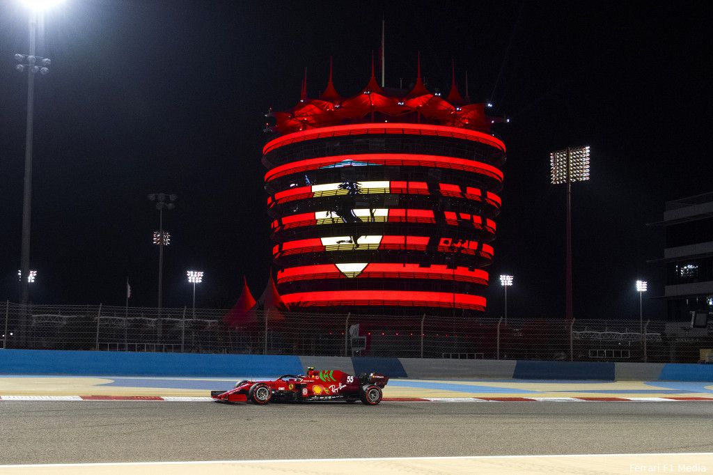 Sainz wil agressiever te werk gaan na voorzichtige racestart in Bahrein