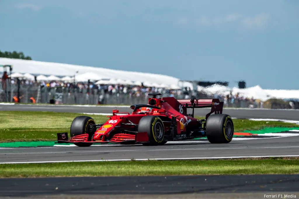 De motorproblemen van Leclerc: wat was de oorzaak en hoe werden ze opgelost?