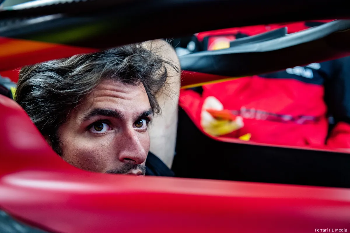 Sainz verdedigt Ferrari na discutabele beslissing in Frankrijk: 'We worden zwaar beoordeeld'