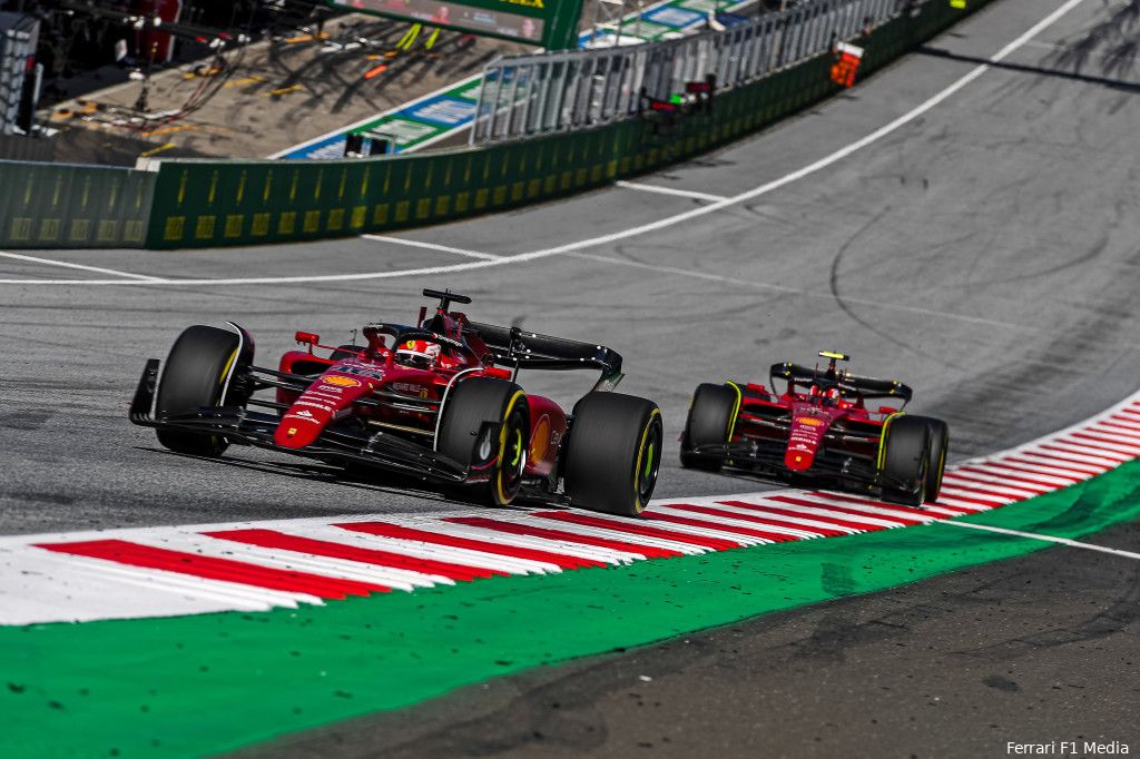 Ralf Schumacher ziet Ferrari Red Bull helpen: 'Ze willen dat Verstappen wereldkampioen wordt'