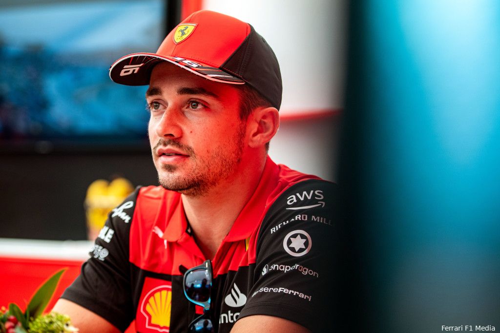 Leclerc over Vettel: 'Ik was in 2019 zo onder de indruk dat hij mij waarschijnlijk raar vond'