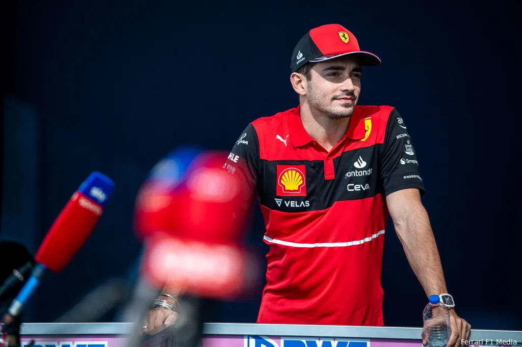 Leclerc bespreekt moeilijke tijden na verlies vader: 'Je bent daar totaal niet op voorbereid'