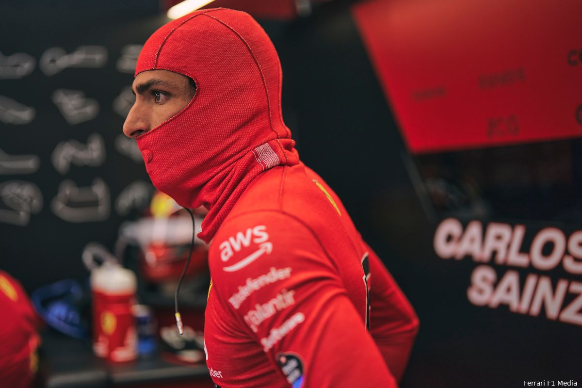 Sainz gelooft niet dat Red Bull in de problemen zit: 'Als je naar de longruns kijkt, dan hadden ze de sterkste auto'