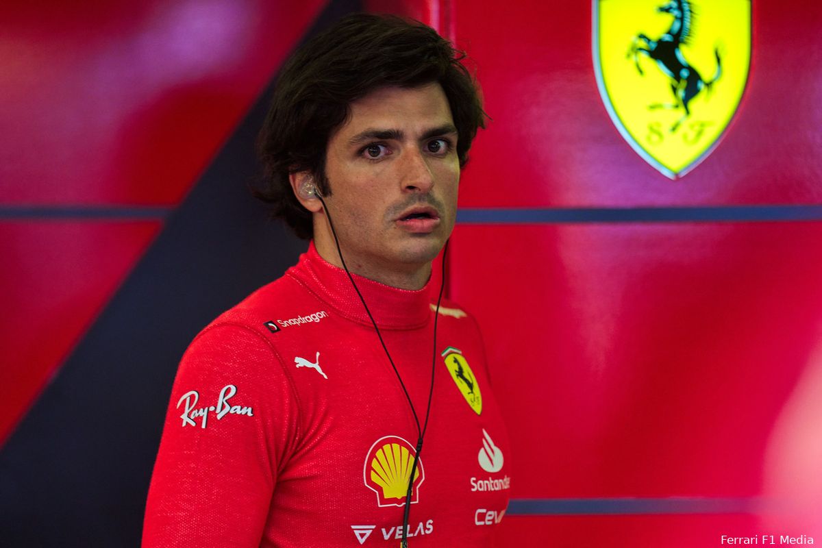 Sainz denkt terug aan Australië: 'Heel zonde om weer direct uit te vallen'