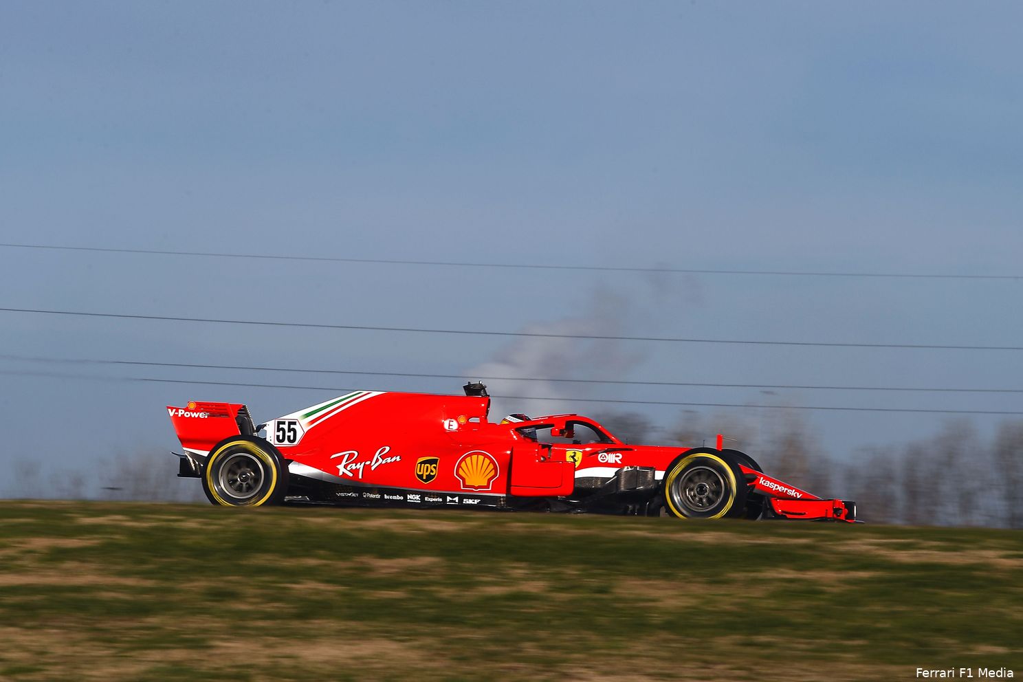 Sainz' eerste Ferrari-meters in foto's: Spanjaard maakt officieel testdebuut