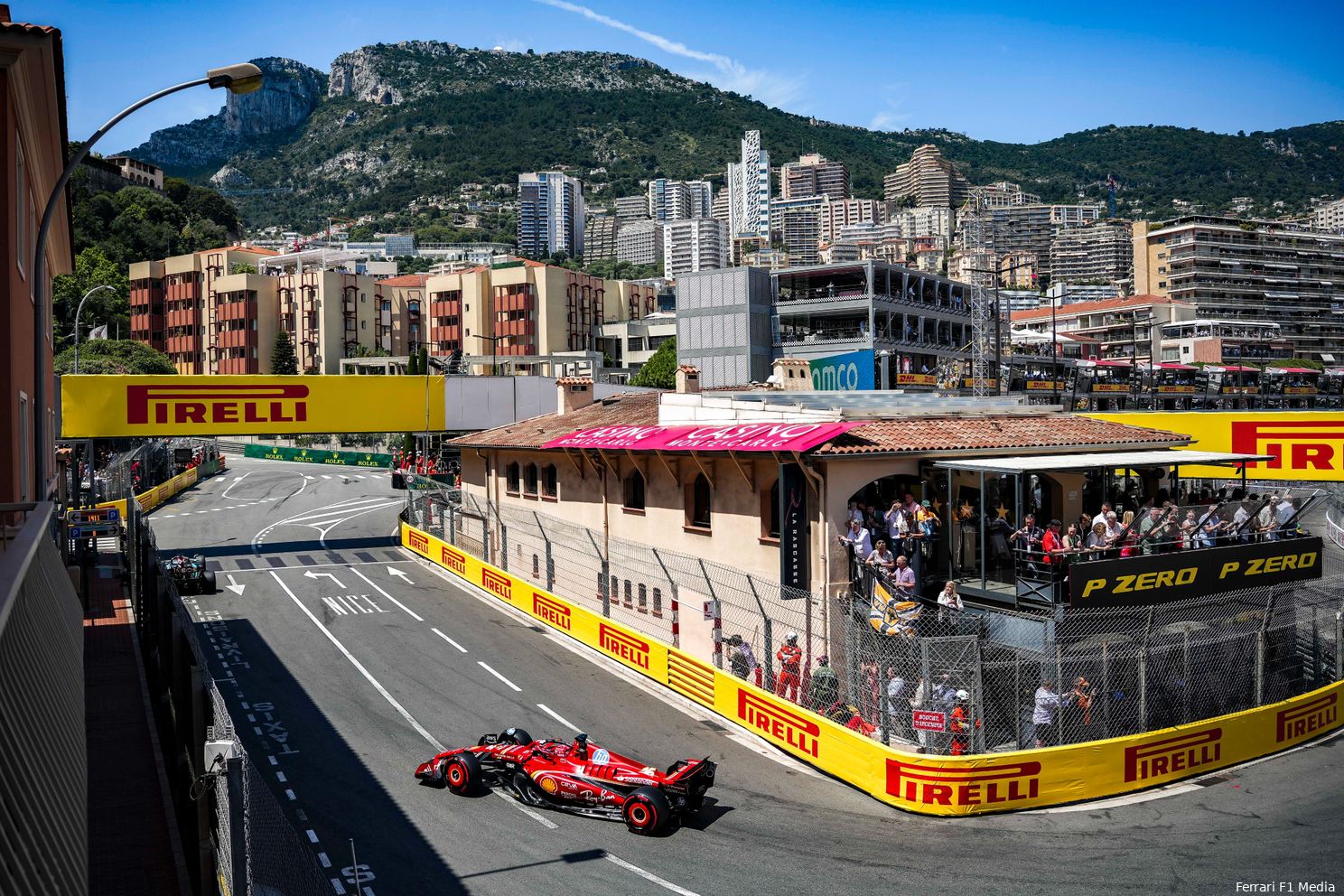Charles Leclerc op weg naar poleposition, kwalificatie Grand Prix van Monaco, 2024.