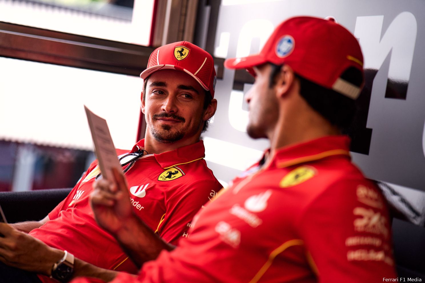 charles leclerc carlos sainz ferrari vrijdag gp belgie 2024