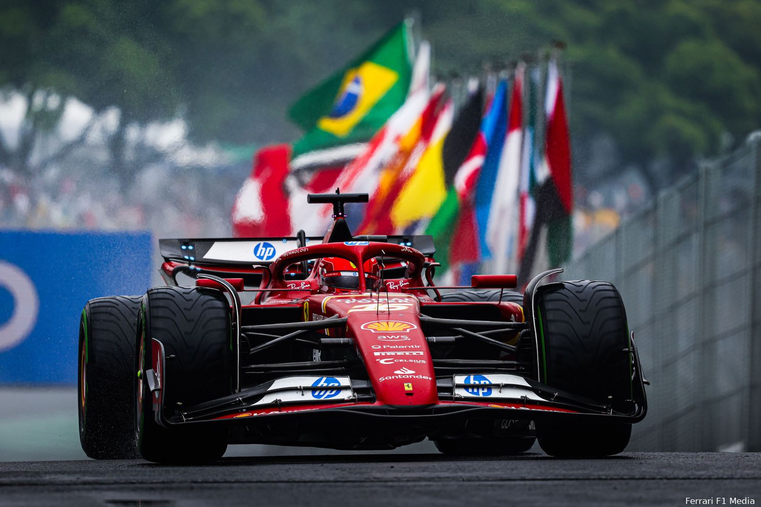 Leclerc heeft hoge verwachtingen van GP Las Vegas: 'Hebben zeker kans om te winnen'