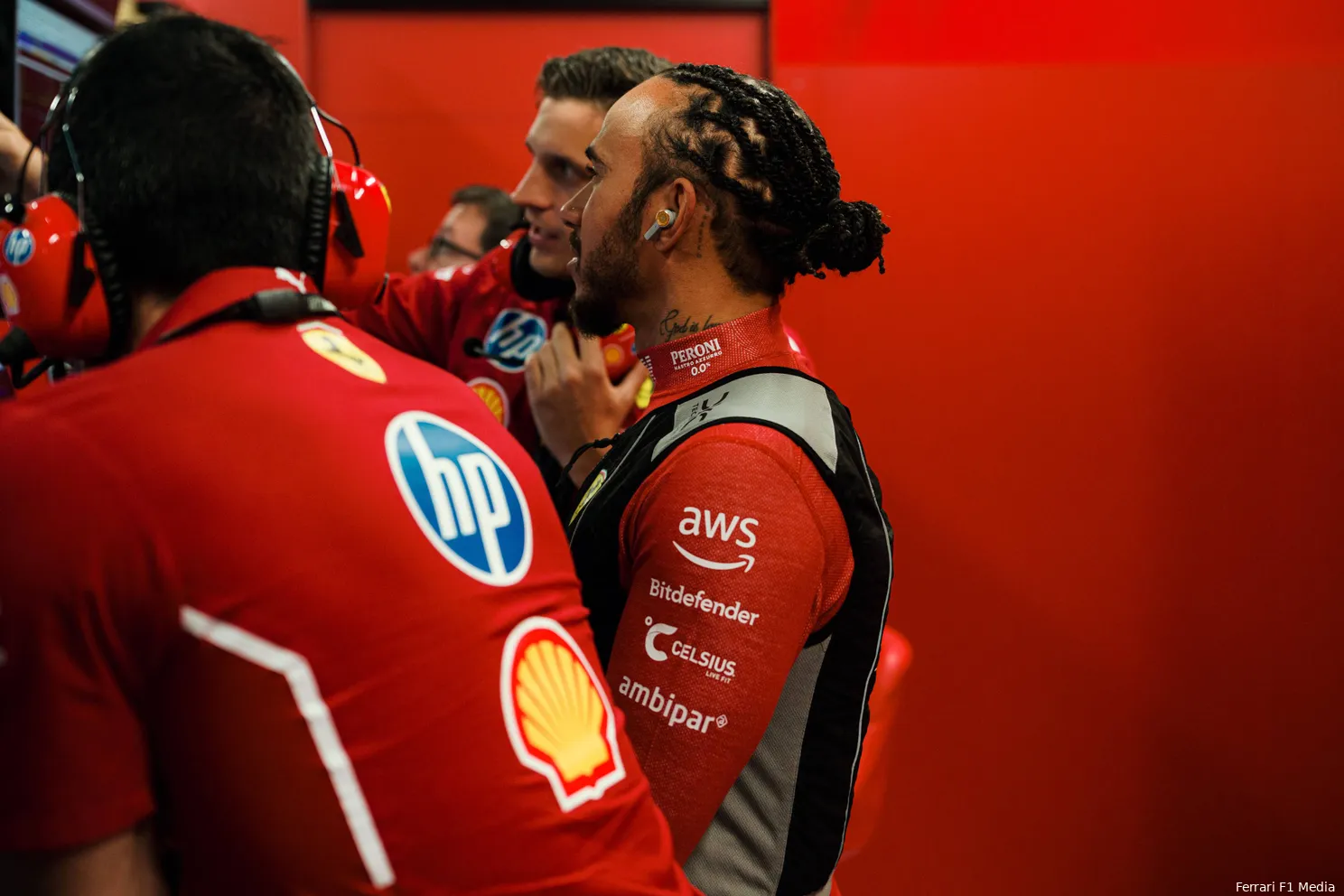 Windsor geeft Hamilton volledig gelijk: 'Wat is er in vredesnaam aan de hand bij Ferrari?'