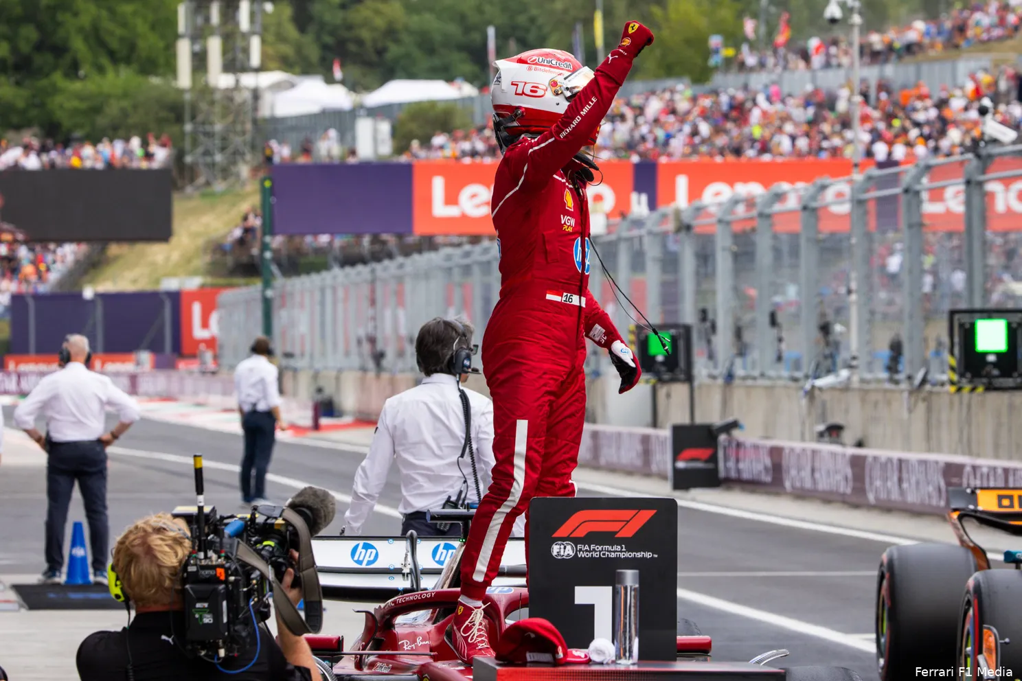 ferrari-charles-leclerc-gp-hongarije-2025-zaterdag-pole-position-2