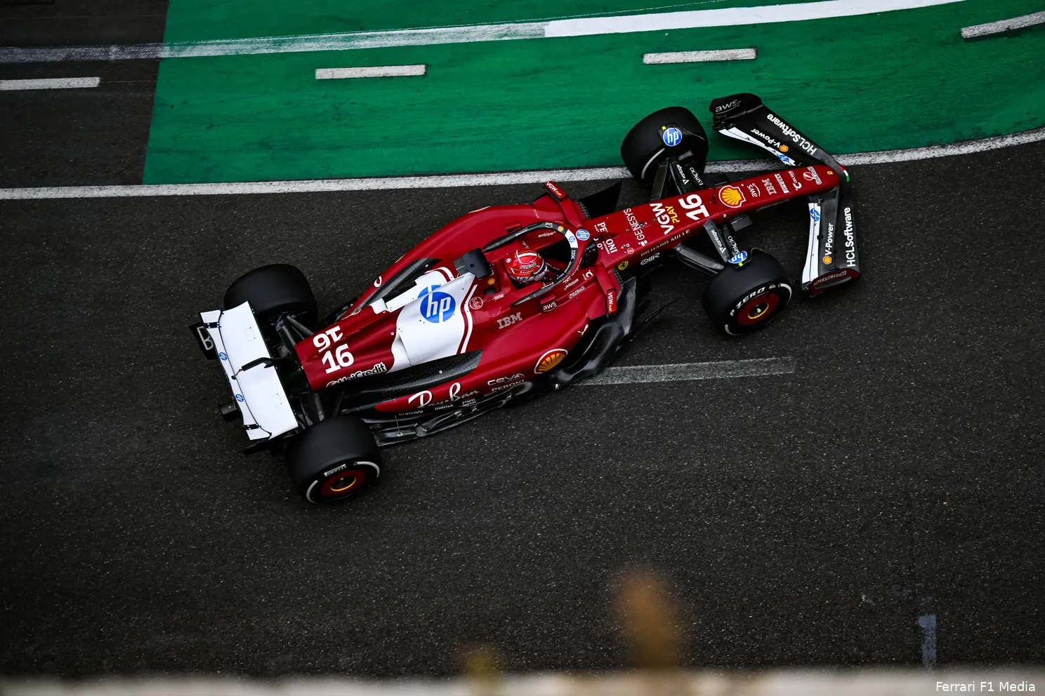 charles-leclerc-ferrari-gp-azerbeidzjan-2025-zondag-2