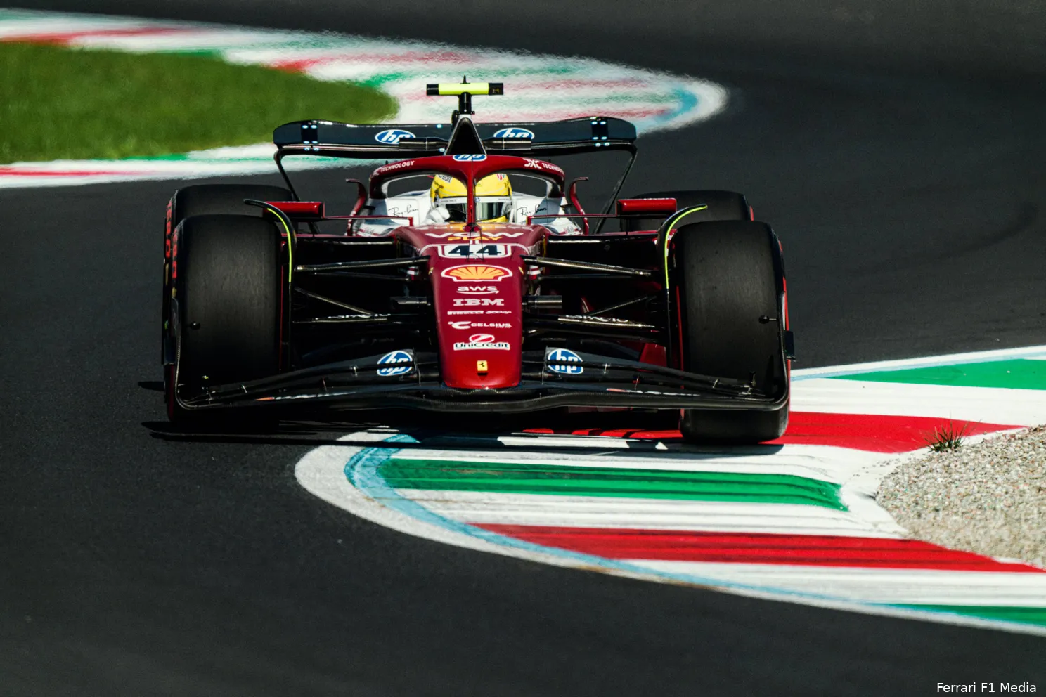 ferrari-sf-25-monza-italië-livery-lewis-hamilton-12
