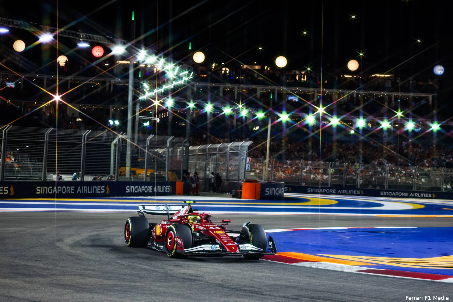lewis-hamilton-ferrari-gp-singapore-2025-zondag-2