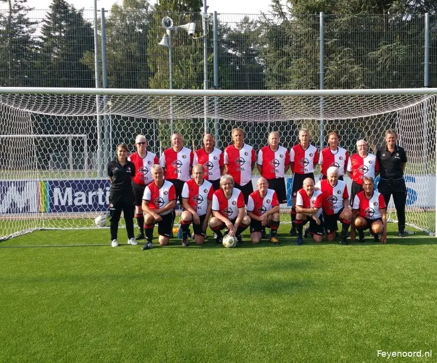 Feyenoord OldStars beleeft sportieve strijd in Eindhoven
